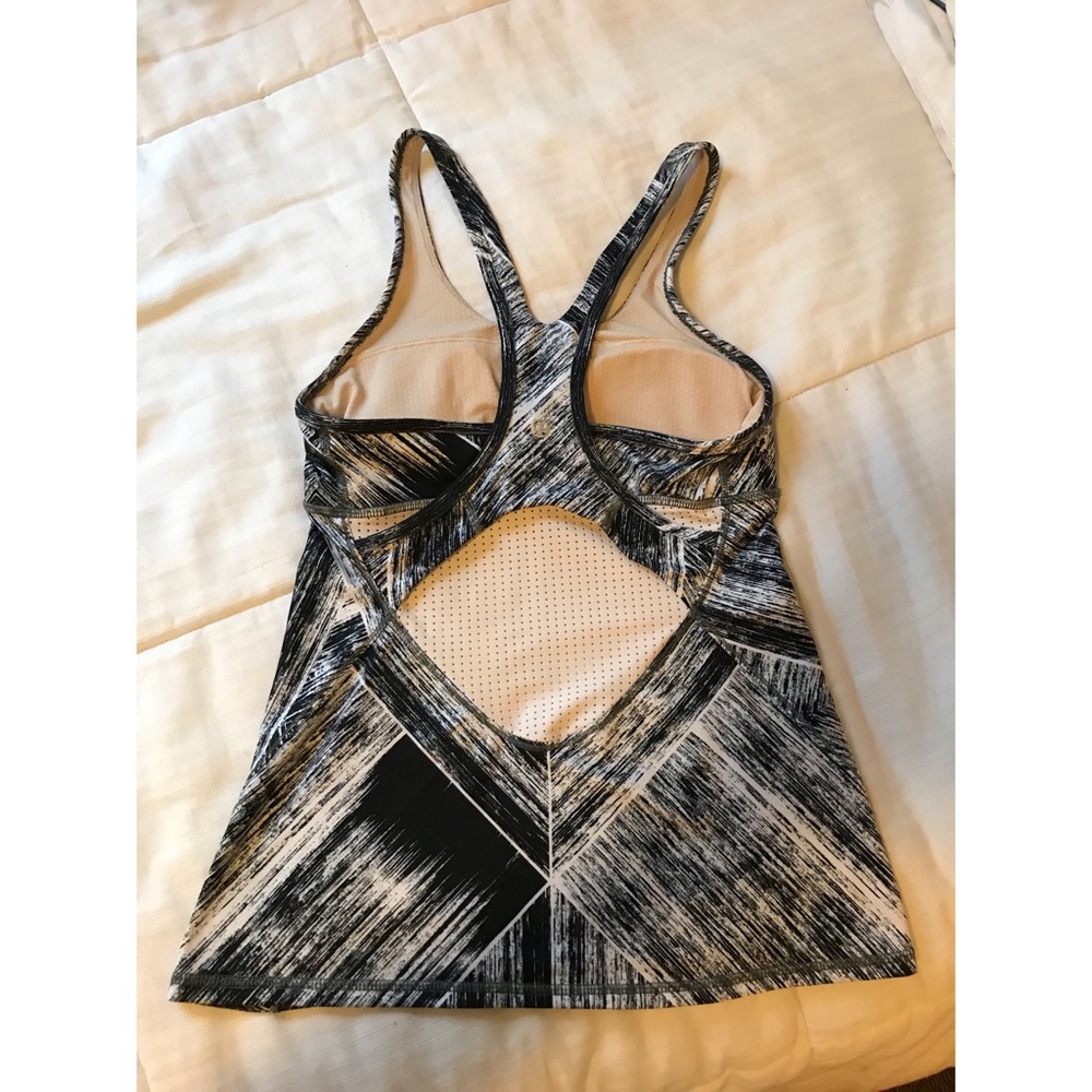 Lululemon Top - Picture 2 of 4